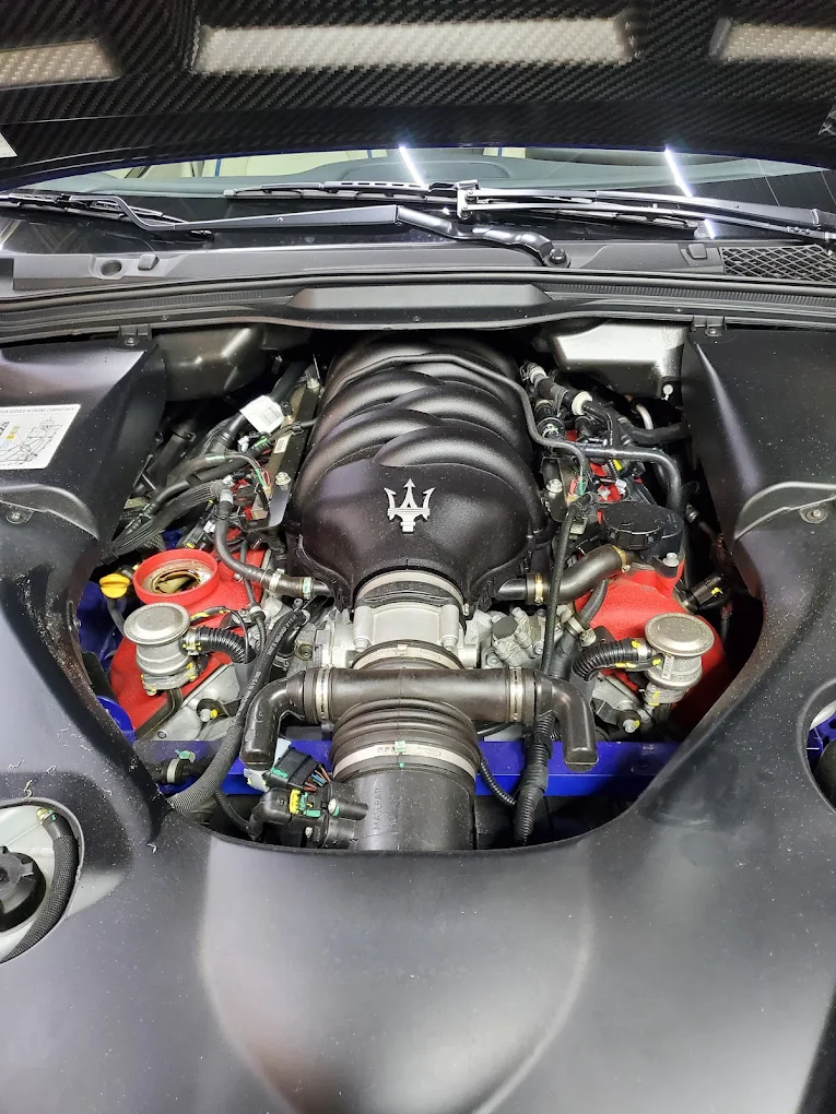 Maserati engine